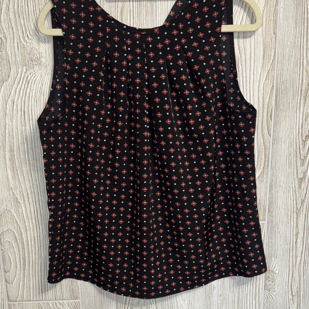 Elegant Black and Red Sleeveless Blouse